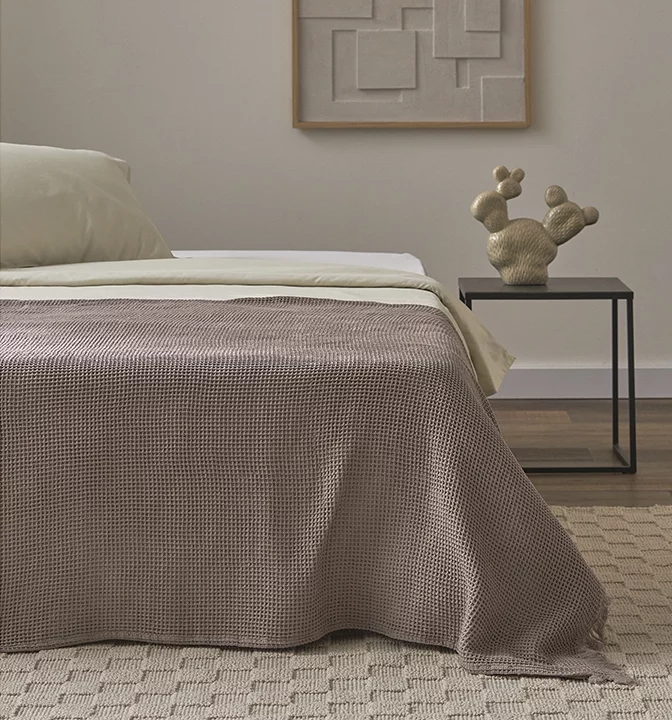Покрывало вафельное из хлопка Essential 230X250 CM серо-бежевого цвета Tkano — изображение 3